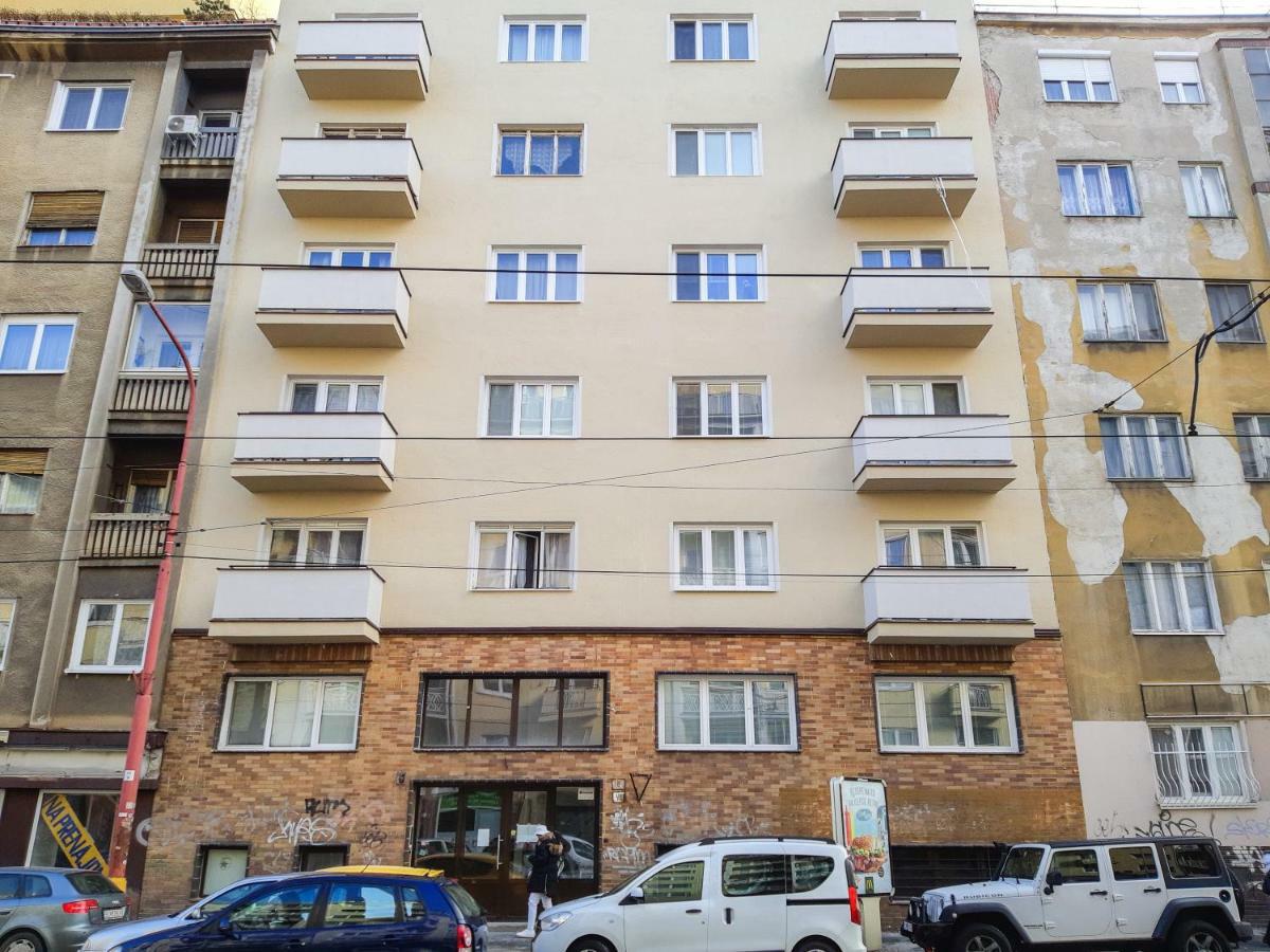 Central Apartments By Kovee Bratislava Esterno foto