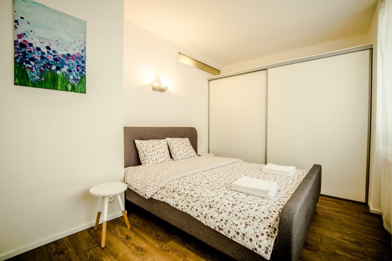 Central Apartments By Kovee Bratislava Esterno foto